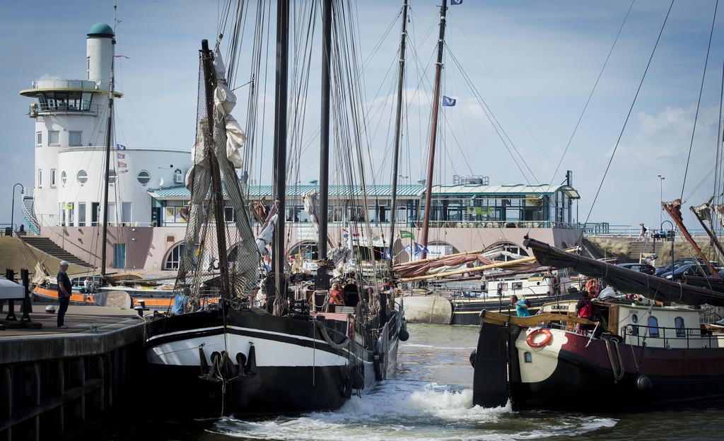 "De Bank" - Hotel Apartments Harlingen Exterior foto